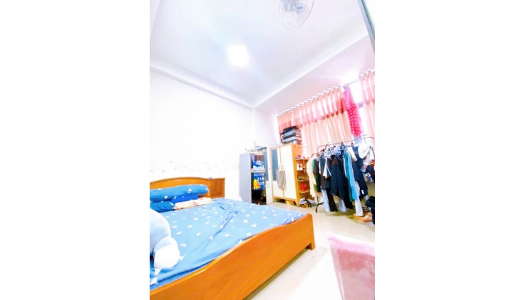 Bán nhà QUẬN TÂN BÌNH, hẻm Cách Mạng Tháng Tám, thửa đất Chữ nhật 5x7 m, Giá 6.5 tỷ
